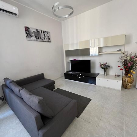 Port House Apartment Civitavecchia Exterior photo