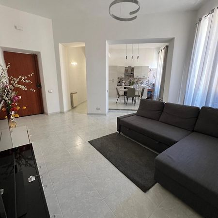 Port House Apartment Civitavecchia Exterior photo